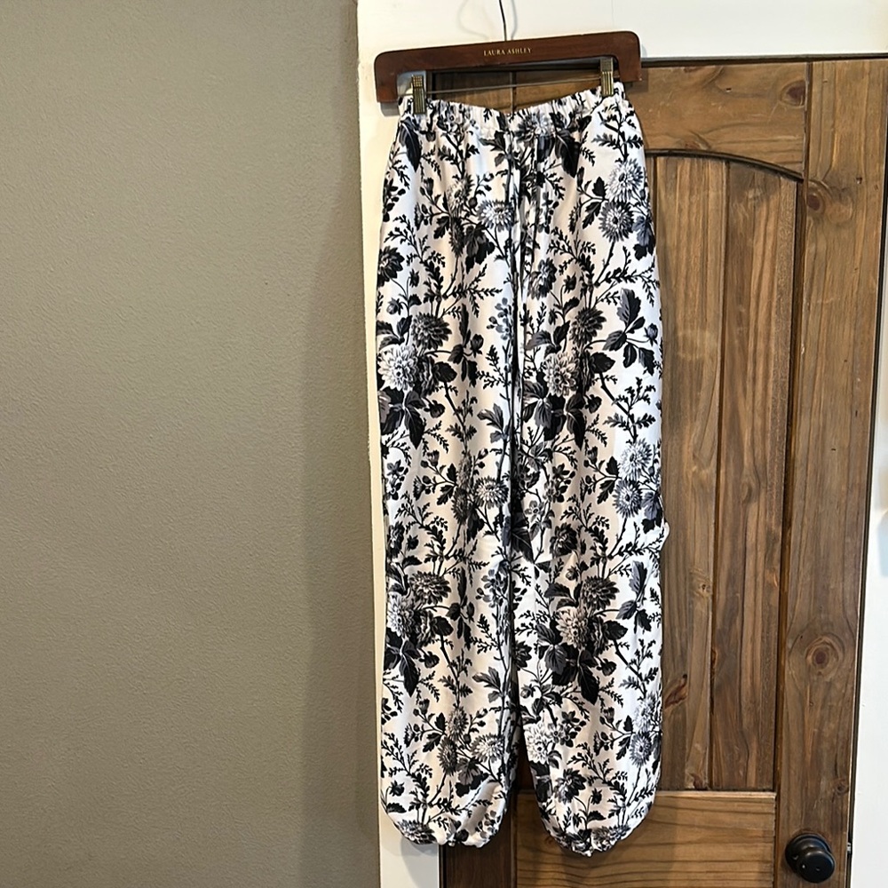 Maeve Black and Pearl Floral Print Pants